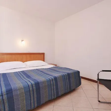 Apartment Margaret-2 *